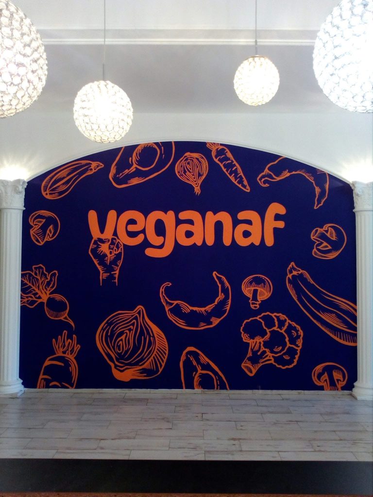 IMG 3720, Panika71 - Umělecké portfolio, 2026, Veganaf - interier, Malba na objednávku | Jozef Spodniak